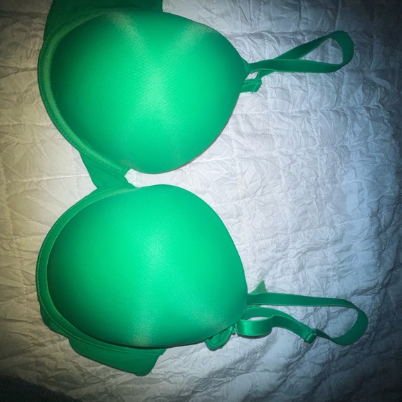 PINK wear everywhere push-up bras. - Picture 2 of 3